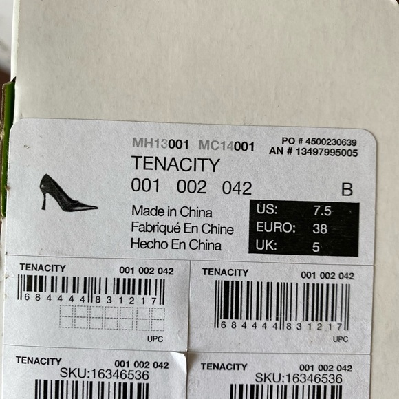 BNIB Call it spring - Picture 4 of 5